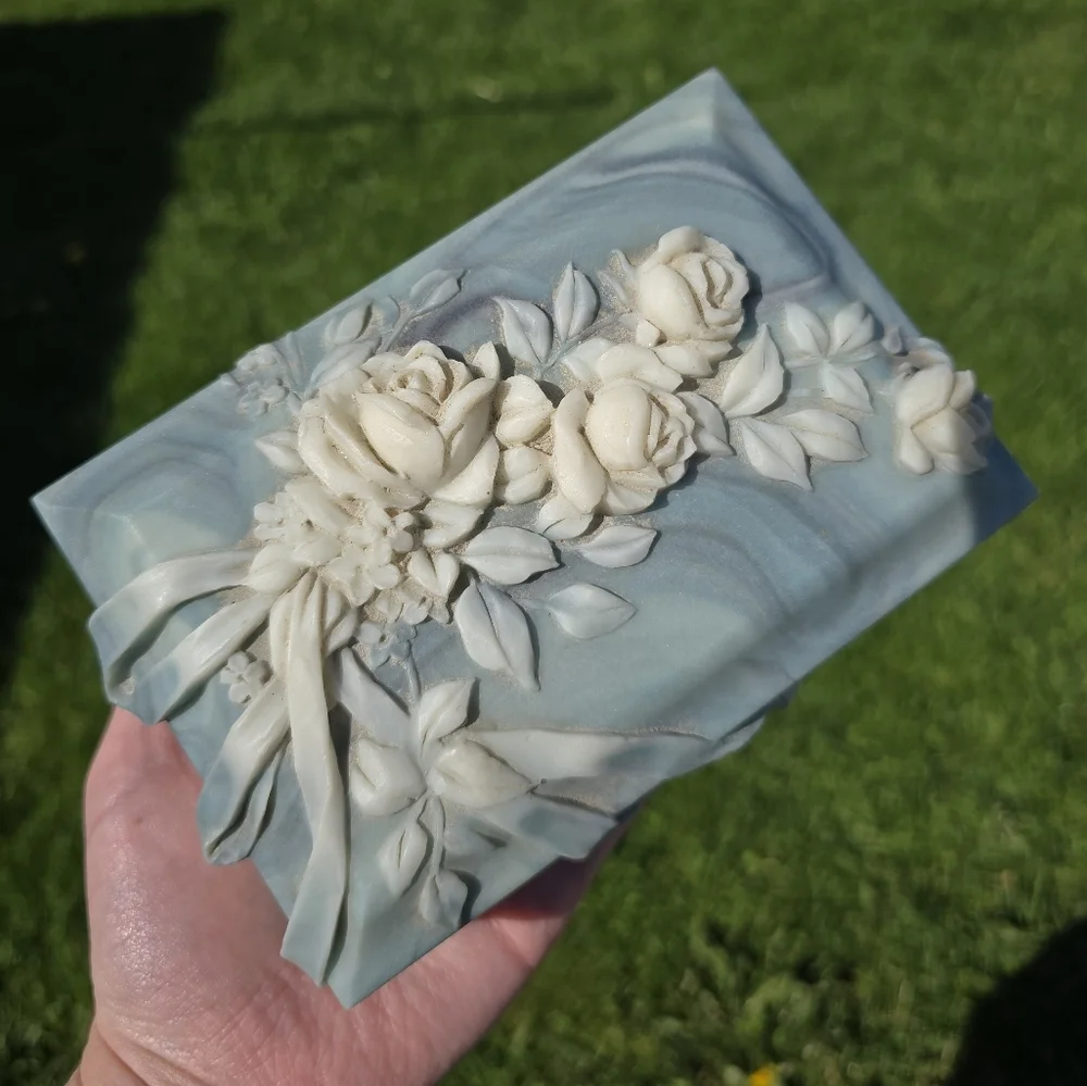 Avondale Crushed Glass Box Velvet Lined - Floral - Vintage Roses Blue
